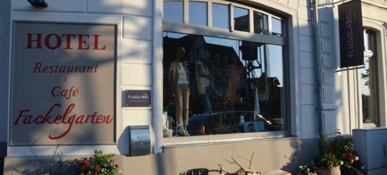 法克尔加藤餐厅酒店(Hotel & Restaurant Fackelgarten Plau am See)图片