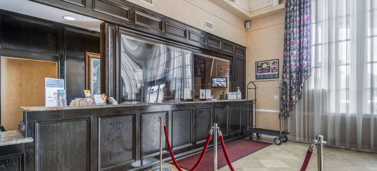 克拉丽奥酒店及套房-中央清水海滩(Clarion Inn & Suites Central Clearwater Beach)图片