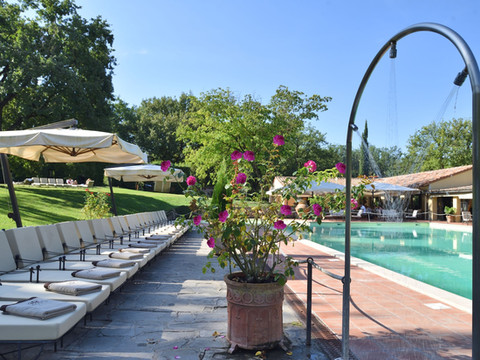 博尔戈圣路易吉酒店