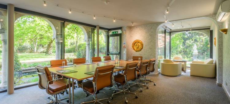 沃伦之家(Warren House Hotel)图片