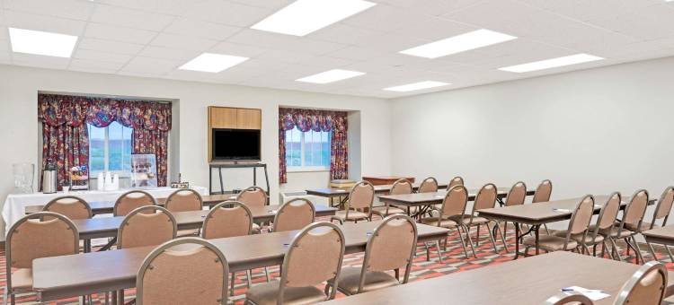 厄班代尔-得梅因温德姆麦客达套房酒店(Microtel Inn & Suites by Wyndham Urbandale/Des Moines)图片