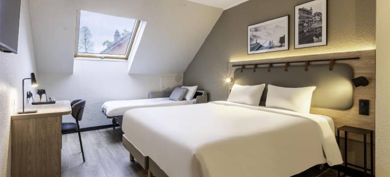 康铂埃克斯勒班酒店(Campanile NATURE - Aix Les Bains)图片