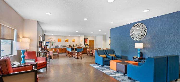 北格林菲尔德舒适套房酒店(Comfort Inn & Suites North Greenfield)图片