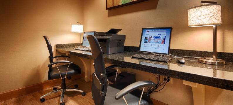 奥利安大学贝斯特韦斯特优质酒店(Best Western Plus University Inn)图片