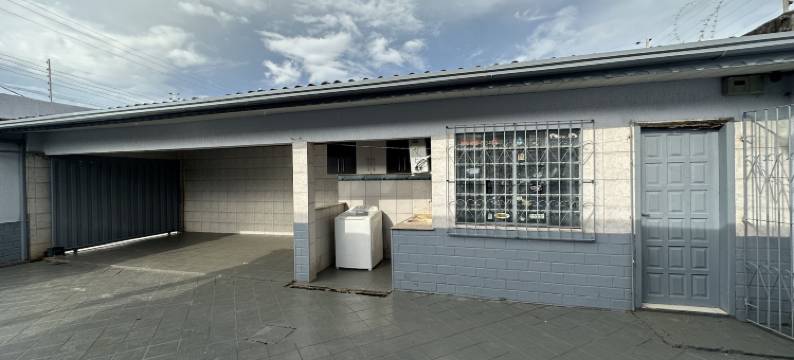 与购物中心PVH后面的波萨达住宅(Pousada Residencial - Pvh)图片