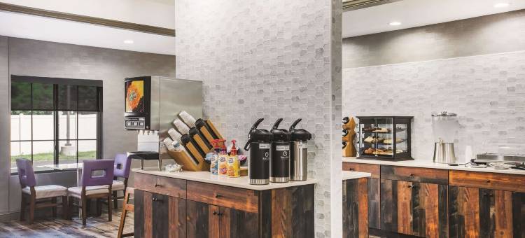 钱伯斯堡拉昆塔温德姆套房酒店(La Quinta Inn & Suites by Wyndham Chambersburg)图片