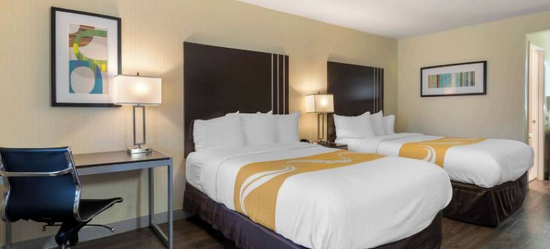 卡马里奥-奥克斯纳德凯艺套房酒店(Quality Inn & Suites Camarillo-Oxnard)图片