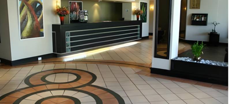 奥茨颂酒店(Oudtshoorn Inn Hotel)图片