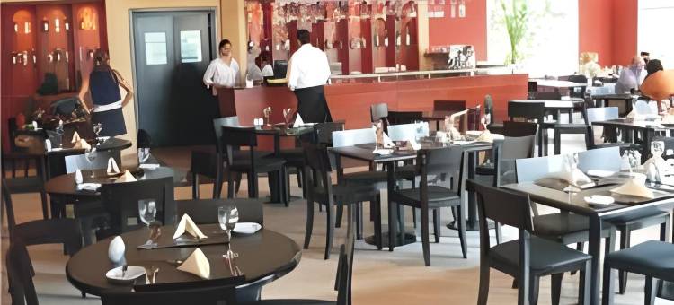 皮拉尔温德姆豪生酒店(Howard Johnson Pilar Resort Spa & Convention Center)图片