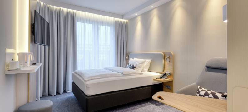 慕尼黑机场艾丁智选假日酒店(Holiday Inn Express MUNICH AIRPORT - ERDING by IHG)图片