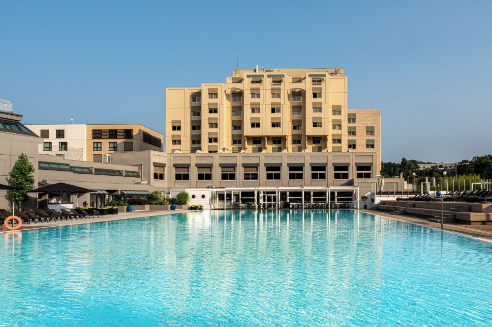 Hôtel Lyon Métropole Over view