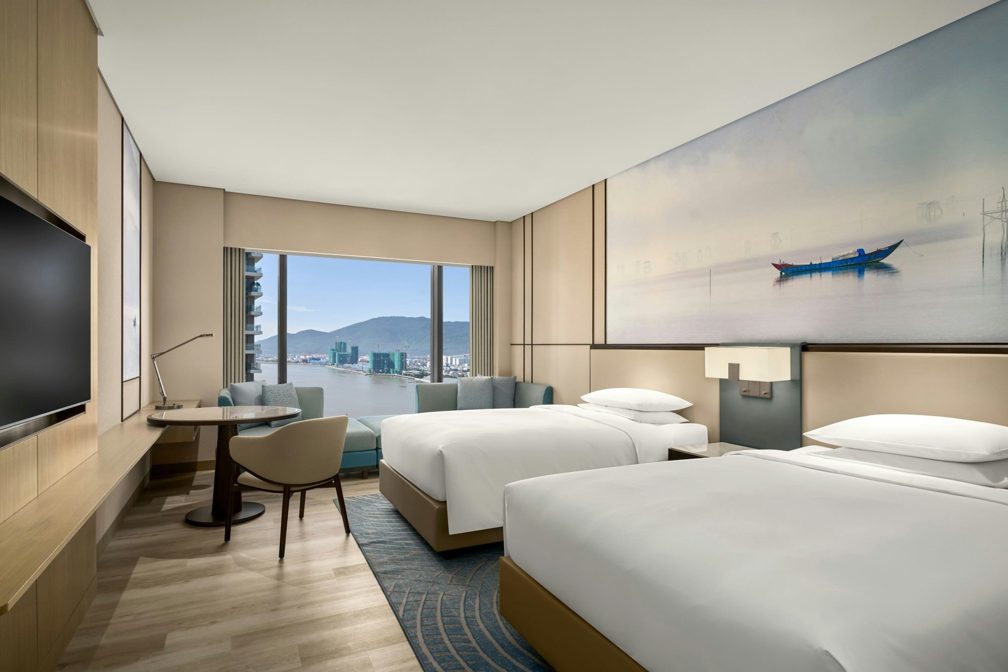 Courtyard by Marriott Danang Han River Over view