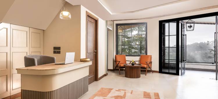 慕苏里的jüSTa圆形橡木(Justa Hollow Oak, Mussoorie)图片