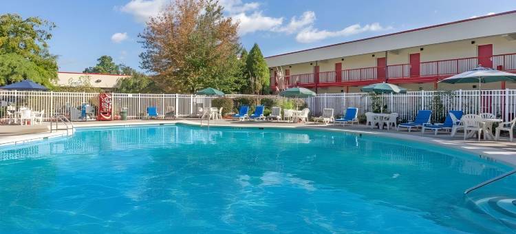 山顶客栈及套房(Hilltop Inn & Suites)图片