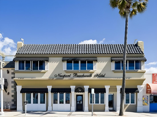 纽波特海滩酒店