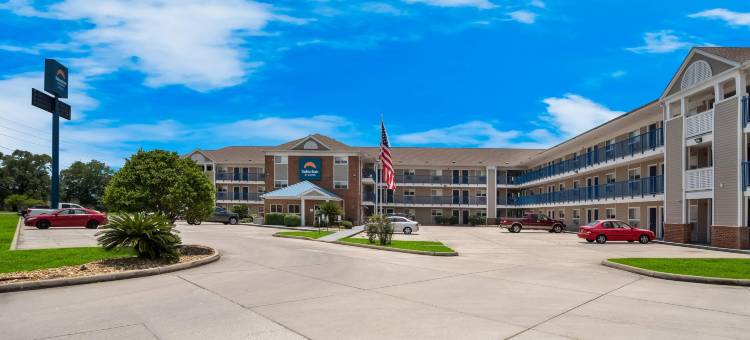 比洛克西北区郊区开放式客房(Suburban Studios Biloxi North Area)图片