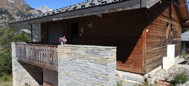 Chalet in La Norma near Ski Lifts图片