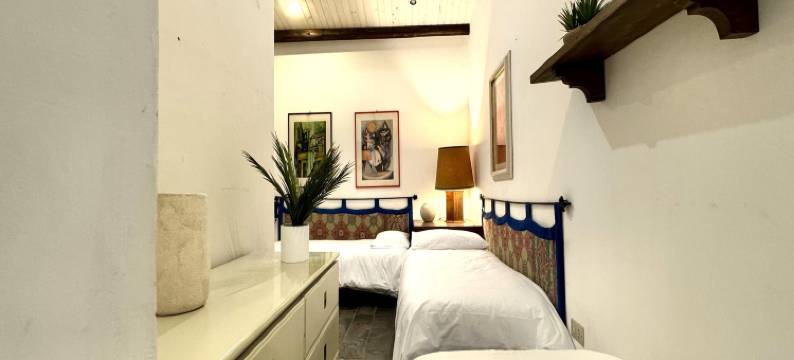 Villa in Cefalù with Pool and Forest Retreat图片