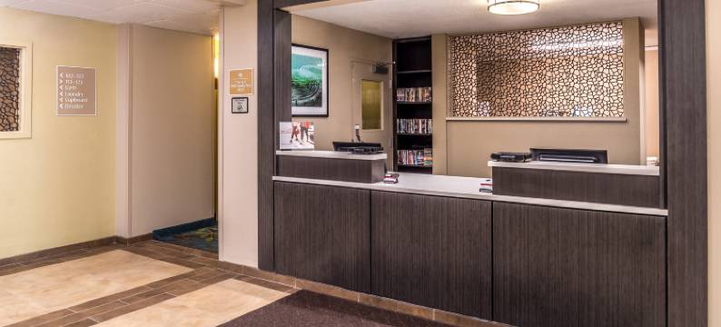 Candlewood Suites 堪萨斯城(Candlewood Suites KANSAS CITY SPEEDWAY by IHG)图片
