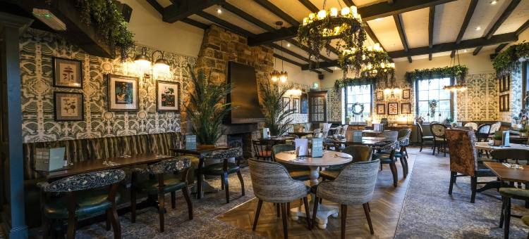 洛金汉阿姆斯酒店 - 格林国王旅馆(Rockingham Arms by Greene King Inns)图片