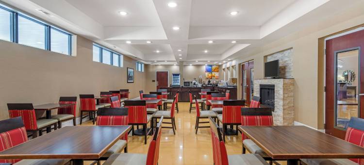 萨凡纳 I-95 高速公路舒适套房酒店(Comfort Suites Savannah Gateway I-95)图片