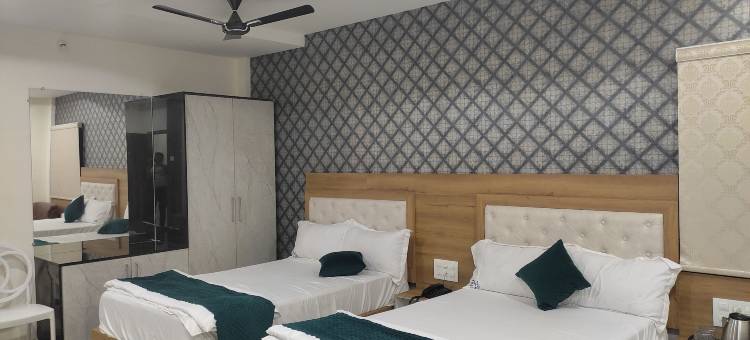 NVR Grand酒店(Hotel NVR Grand)图片