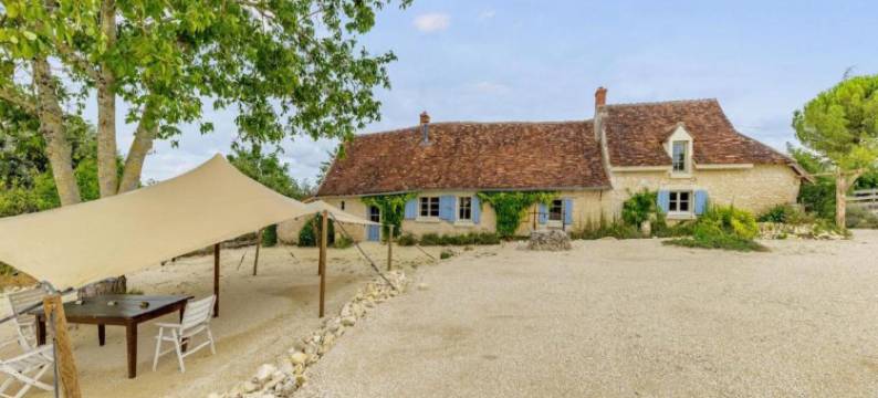 Gites for 2 people at a chateau with a garden图片