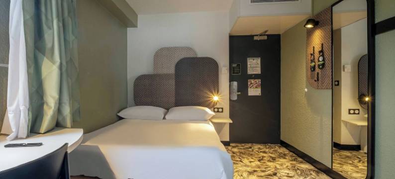 民宿酒店尼奥尔南威尼斯绿地(B&B Hotel Niort Sud Venise Verte)图片