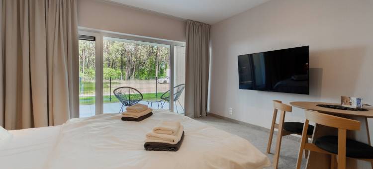 隐藏海岸公寓 - 高级海滨公寓，带泳池，步行2分钟到海滩(Hidden Coast Apartments - Premium Seaside Apartments with Pool, 2-Minute Walk to the Beach)图片