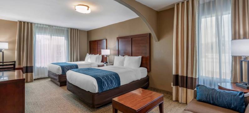 本图拉海滩舒适套房酒店(Comfort Inn & Suites Ventura Beach)图片