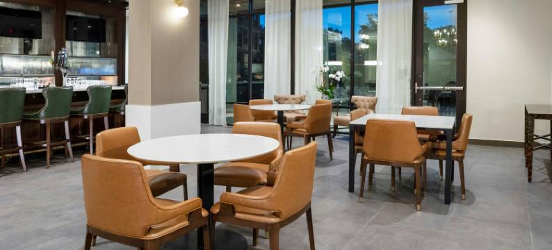 托马斯维尔市中心万怡酒店(Courtyard Thomasville Downtown)图片