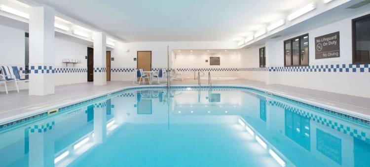 FairBridge Inn & Suites 桑顿(FairBridge Inn & Suites Thornton)图片