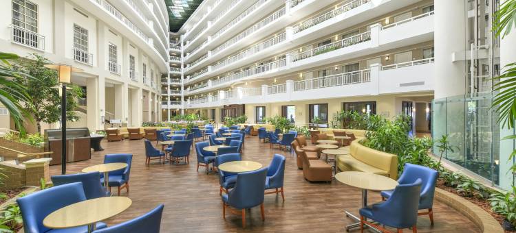 亚历山德里亚旧城希尔顿安泊酒店(Embassy Suites by Hilton Alexandria Old Town)图片