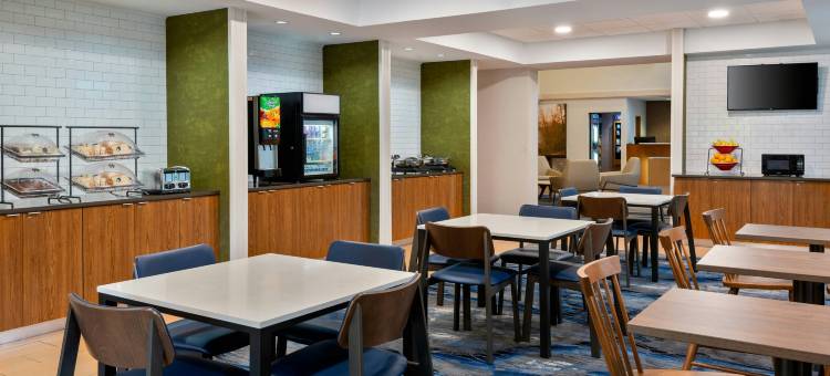 克利尔沃特万枫酒店及套房(Fairfield Inn & Suites Clearwater)图片