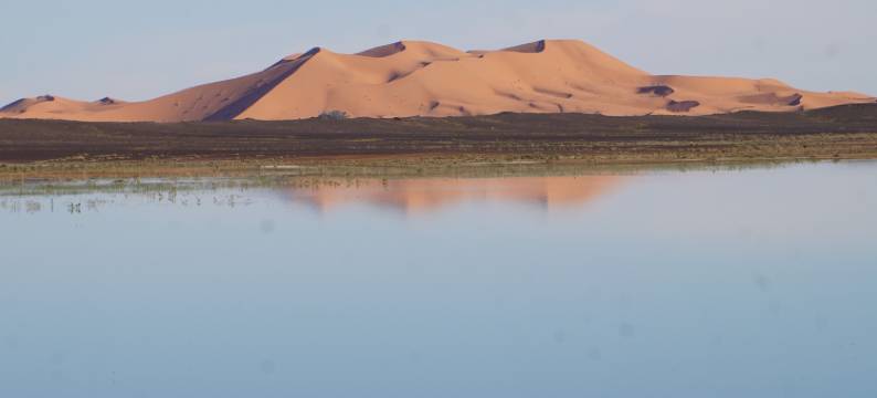 Sleeping in a Luxury Tent in Merzouga Desert !图片