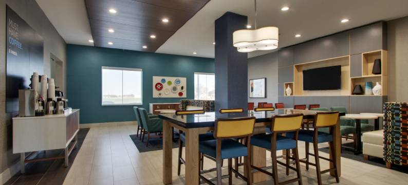 智选假日套房酒店弗农学院区(HWY 287)(Holiday Inn Express & Suites VERNON COLLEGE AREA (HWY 287) by IHG)图片