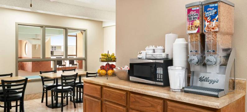 堪萨斯利伯勒速8酒店(Super 8 by Wyndham Liberal KS)图片