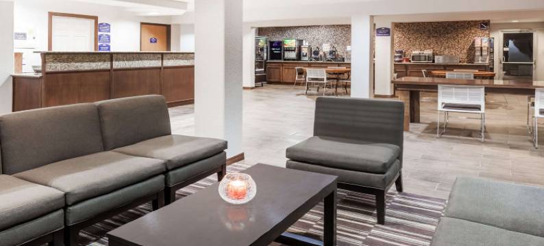 阿德莫尔麦客达套房酒店(Microtel Inn & Suites by Wyndham Ardmore)图片