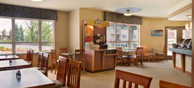 纳奈莫华美达酒店(Ramada by Wyndham Nanaimo)图片