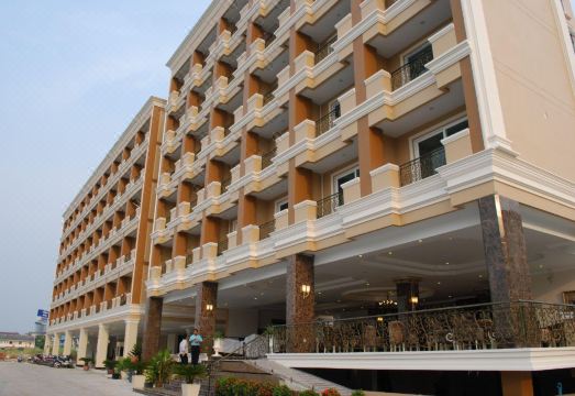 LK Grand Living PlaceHotel Overview