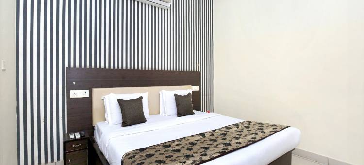 OYO 11844 Hotel Golden Halo图片