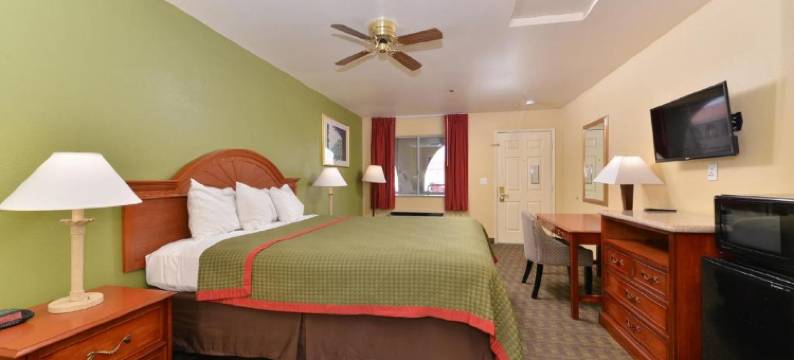 德拉诺罗德威旅馆(Rodeway Inn Delano)图片