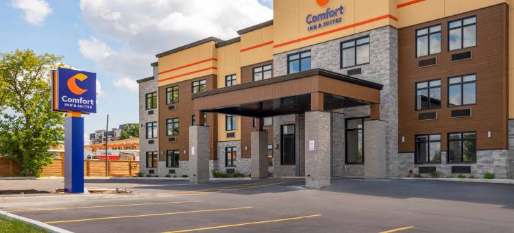 金斯顿西汽车旅馆(Comfort Inn & Suites)图片