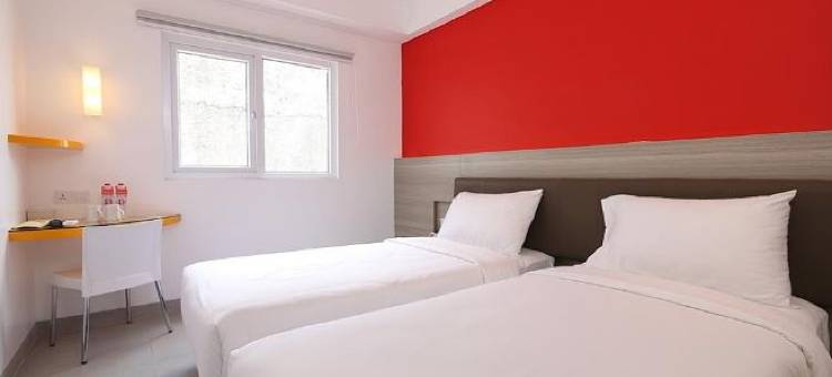 万隆牛仔裤街艾玛利斯酒店(Amaris Hotel Cihampelas Bandung)图片