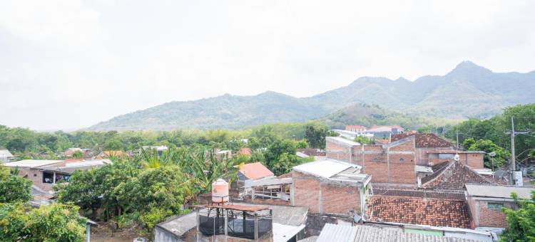红多兹伊斯兰酒店-谏义里塞洛芒棱(RedDoorz Syariah @ Selomangleng Kediri)图片
