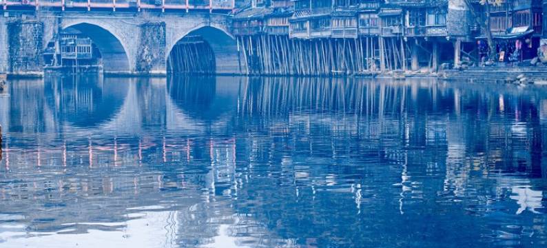 丽江古城与山而栖qi)精品南门民宿(东正街分店)图片