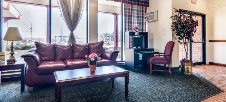 伊克诺套房旅馆-会议中心(Econo Lodge Inn & Suites Conference Center Dublin)图片