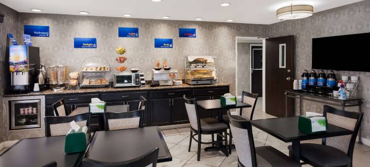 河岸贝斯特韦斯特酒店(Best Western Riverside Inn)图片