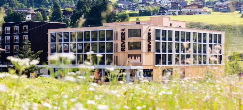 Revier Mountain Lodge Montafon 的山区小屋(Revier Mountain Lodge Montafon)图片