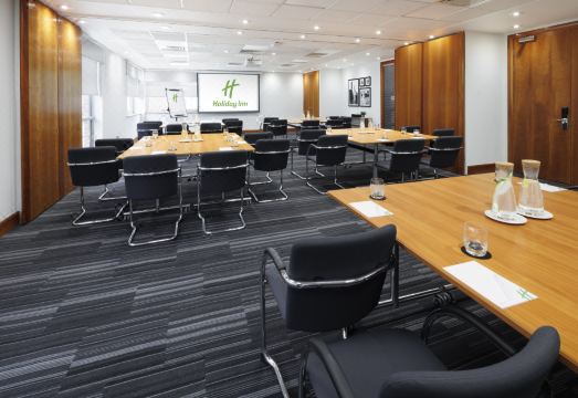 Holiday Inn READING-SOUTH M4, JCT.11 by IHG Hotel Overview